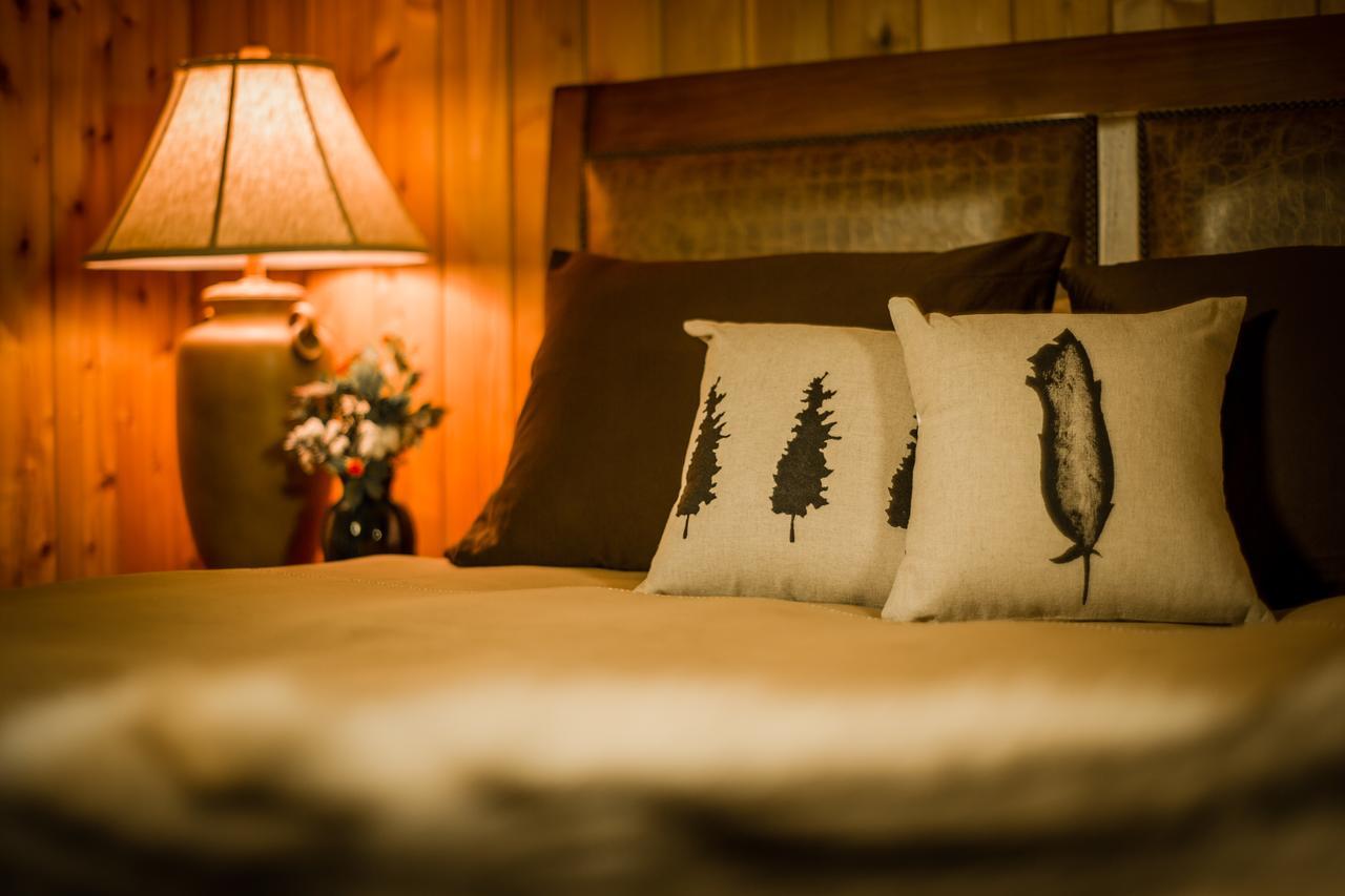 Bear Claw Lodge Kispiox Szoba fotó
